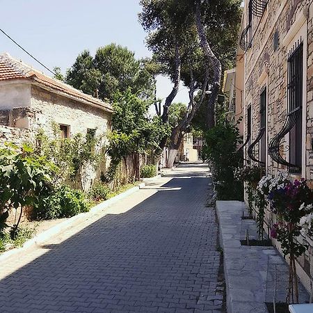 Deniz Hotel Yenifoca Eksteriør billede