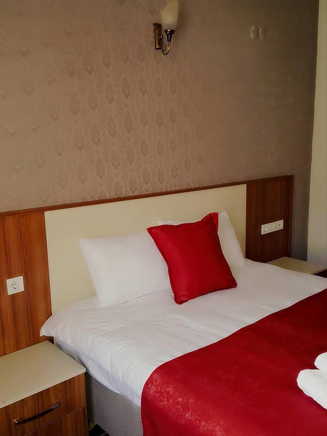 Deniz Hotel Yenifoca Eksteriør billede