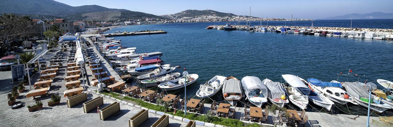 Deniz Hotel Yenifoca Eksteriør billede