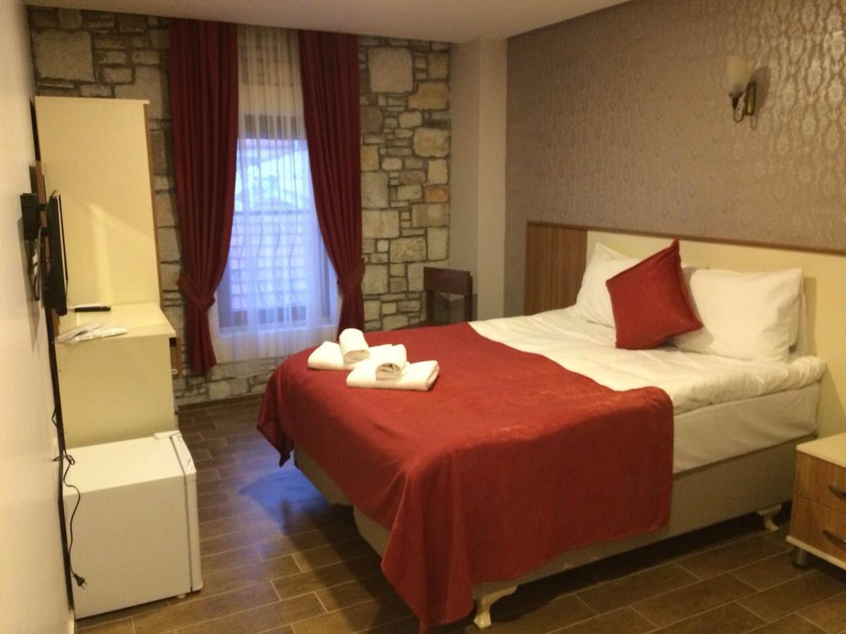 Deniz Hotel Yenifoca Eksteriør billede