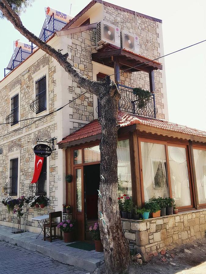 Deniz Hotel Yenifoca Eksteriør billede