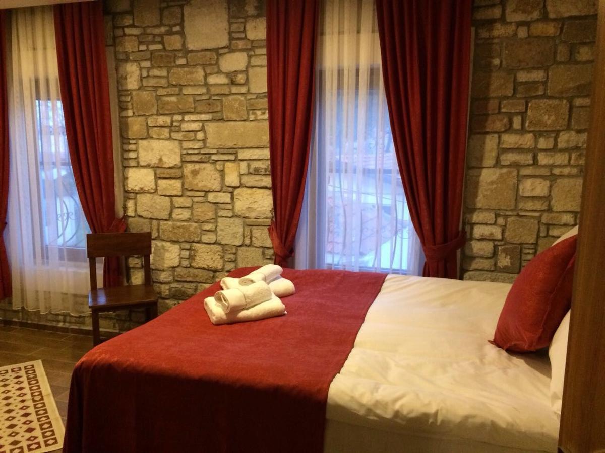 Deniz Hotel Yenifoca Eksteriør billede