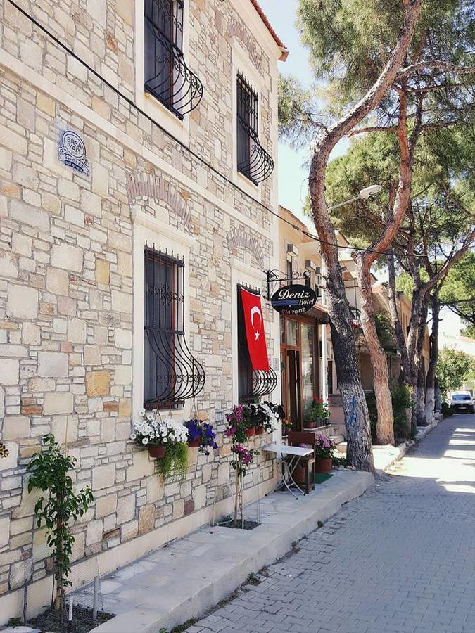 Deniz Hotel Yenifoca Eksteriør billede